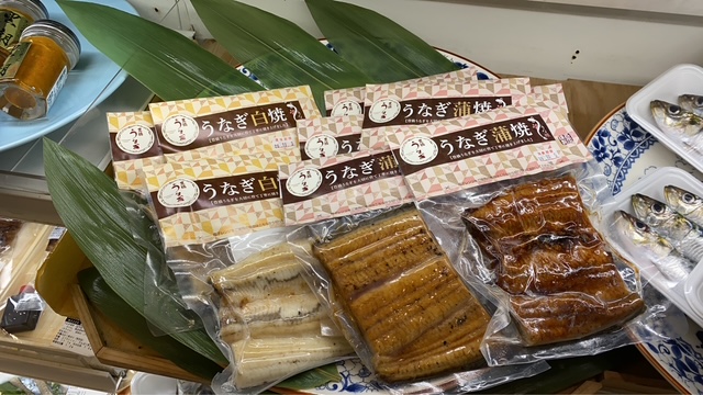 夏目商店　拘りのメス鰻